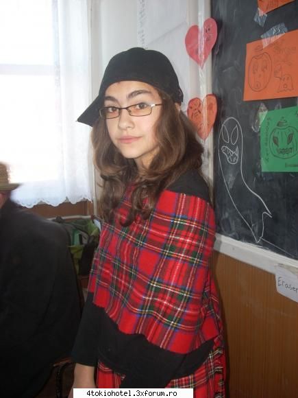 Poze cu noi - pisiiii pisiiii pisii vrqau si eu mai puneti - ~● Poze●cu●noi ●~
