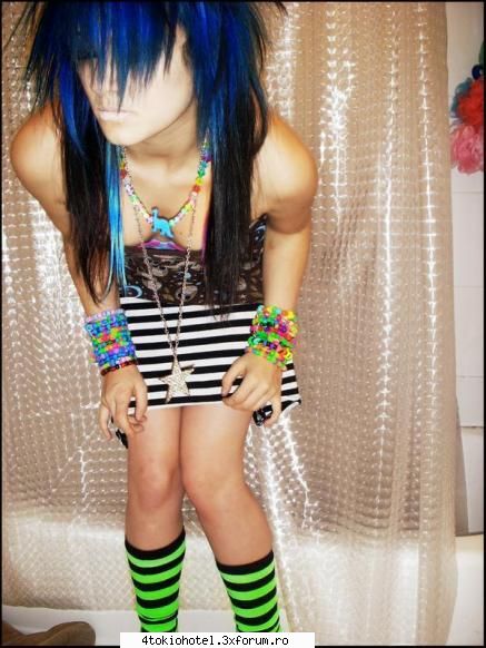 Rizzie - ♫ஐ��εℓїνε �η ��μ��εℓ��ஐ♫ - [E][M][O]